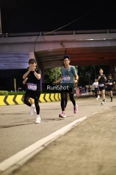 Runner Photo 4267595
