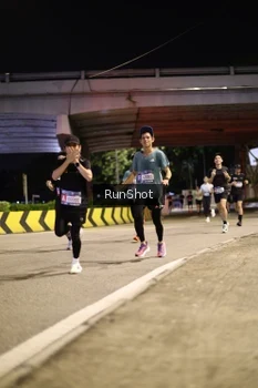 Runner Photo 4267596