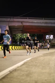 Runner Photo 4267607