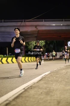 Runner Photo 4267614
