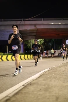 Runner Photo 4267618