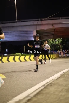 Runner Photo 4267623