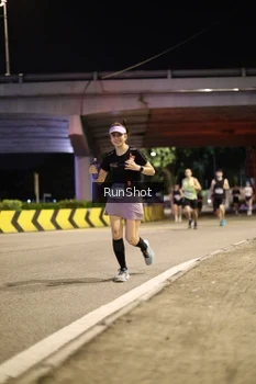 Runner Photo 4267636