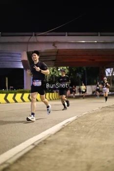 Runner Photo 4267653
