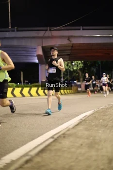 Runner Photo 4267654