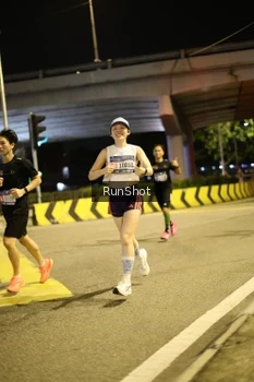 Runner Photo 4267665