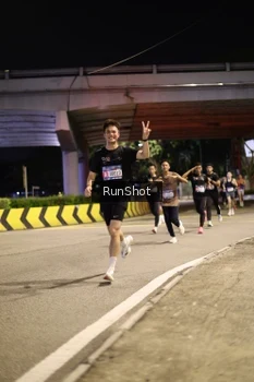 Runner Photo 4267670