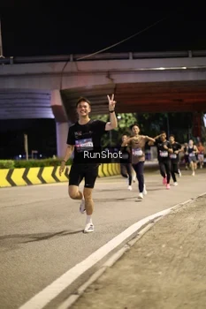 Runner Photo 4267671