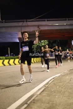 Runner Photo 4267675
