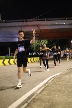 Runner Photo 4267676