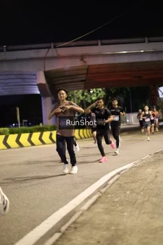 Runner Photo 4267680