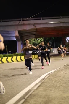 Runner Photo 4267683