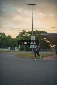 Runner Photo 4268215