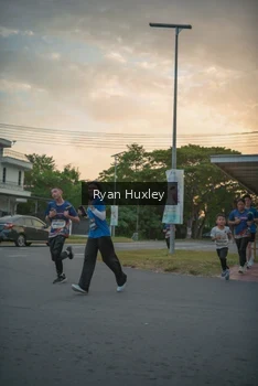 Runner Photo 4268216
