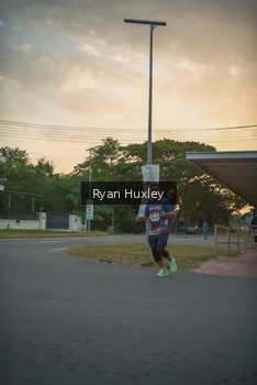 Runner Photo 4268218