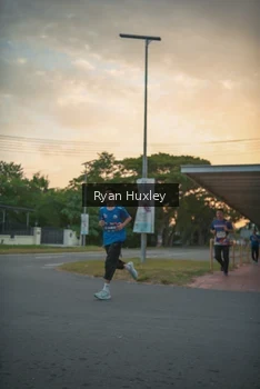 Runner Photo 4268224