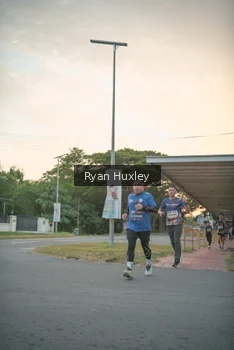Runner Photo 4268249