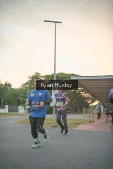 Runner Photo 4268255