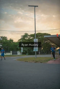 Runner Photo 4268263
