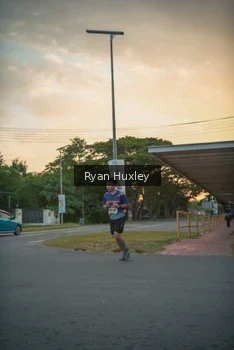 Runner Photo 4268272