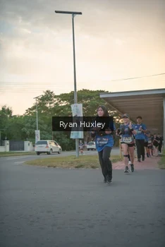 Runner Photo 4268408