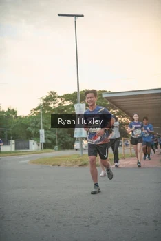 Runner Photo 4268417