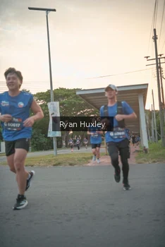 Runner Photo 4268473