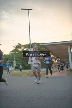 Runner Photo 4268518