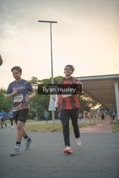 Runner Photo 4268552