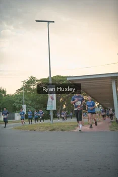 Runner Photo 4268562