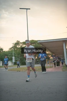 Runner Photo 4268565