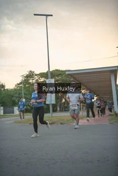 Runner Photo 4268584