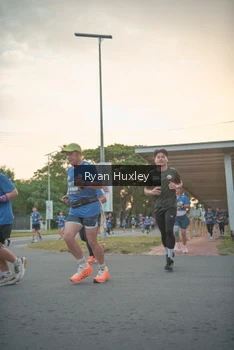 Runner Photo 4268585