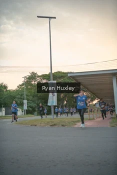 Runner Photo 4268599