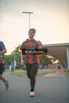 Runner Photo 4268615