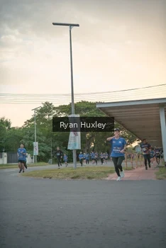 Runner Photo 4268665