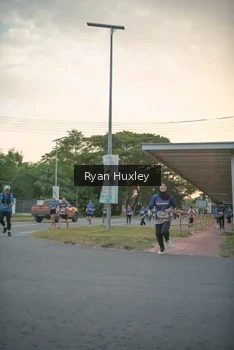 Runner Photo 4268674