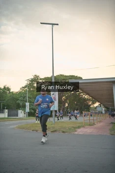 Runner Photo 4268696