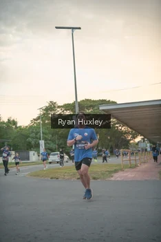 Runner Photo 4268718