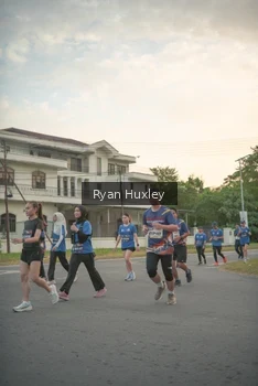 Runner Photo 4268754