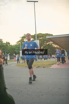 Runner Photo 4269077