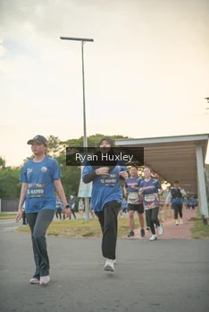 Runner Photo 4269540
