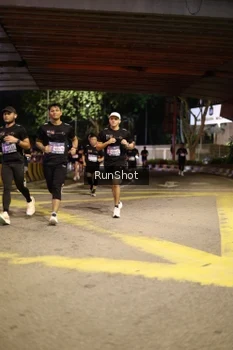 Runner Photo 4270064