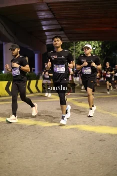 Runner Photo 4270078