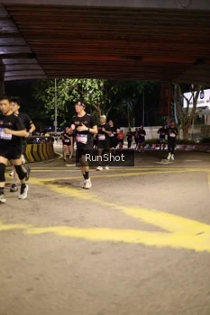 Runner Photo 4270102