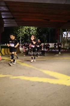 Runner Photo 4270123