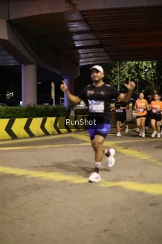 Runner Photo 4270139