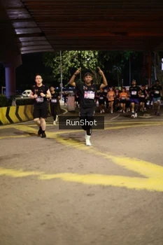 Runner Photo 4270140