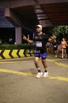 Runner Photo 4270146