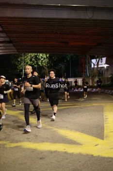 Runner Photo 4270245